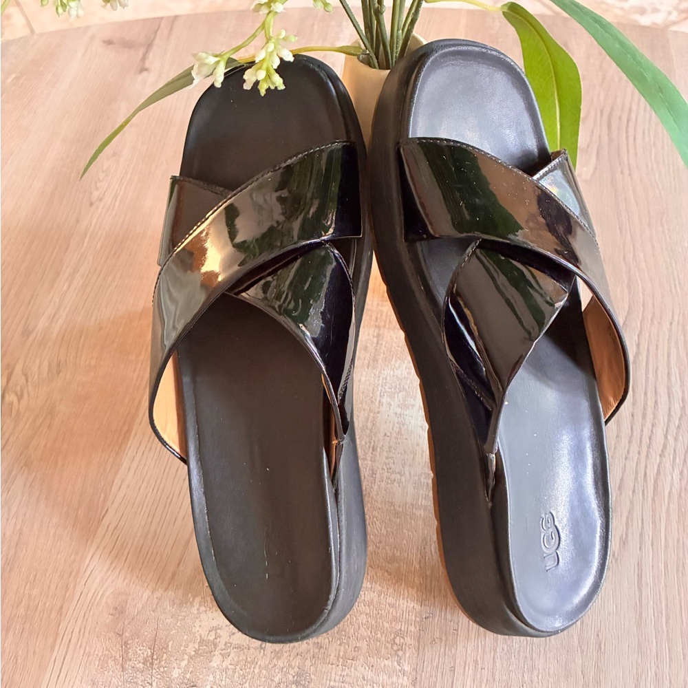 UGG Women's Glossy Black Cross Strap Sandals